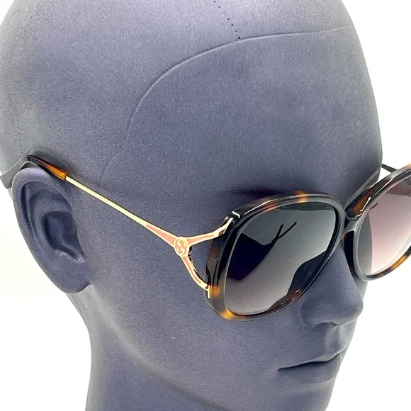 ? ?️ Gucci Oval Ladies Sunglasses
Brown Gradient Model GG0649SK-004 GUCCI EYEWEAR Oval-frame acetate and gold-tone sunglasses  main image 3
